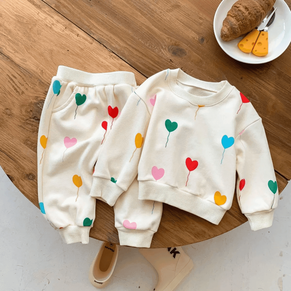 Thumbnail 1 for Boys Girls Cute Heart Print Long Sleeve Sweatshirts Pants Sets